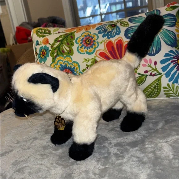 My Twinn poseable pets cat good used condition comes with bed - Picture 4 of 13